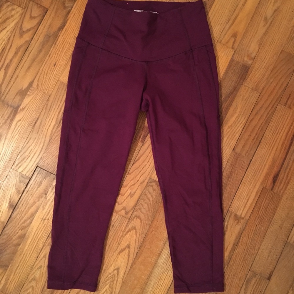 VS Capri leggings with pockets